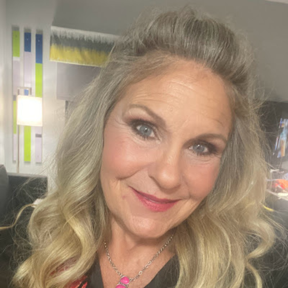 Meet your Posher, Shellie